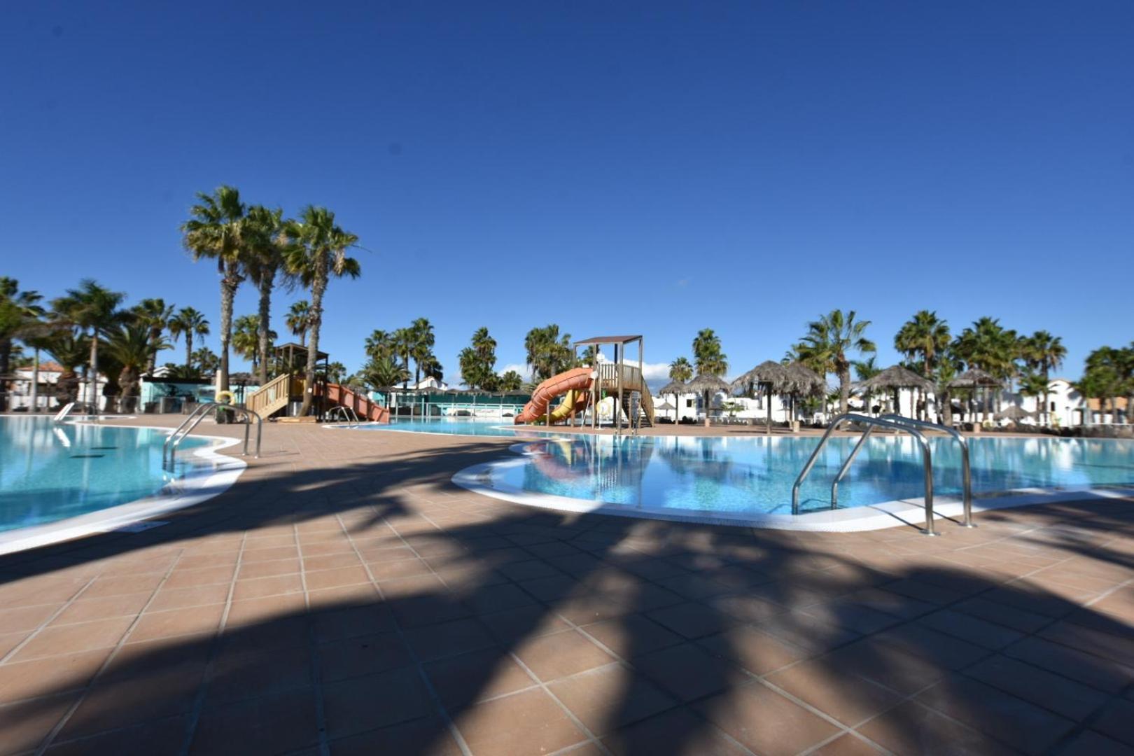 קורלחו Book Jet - Oasis Dunas Apartment Relax & Maxi Pool מראה חיצוני תמונה