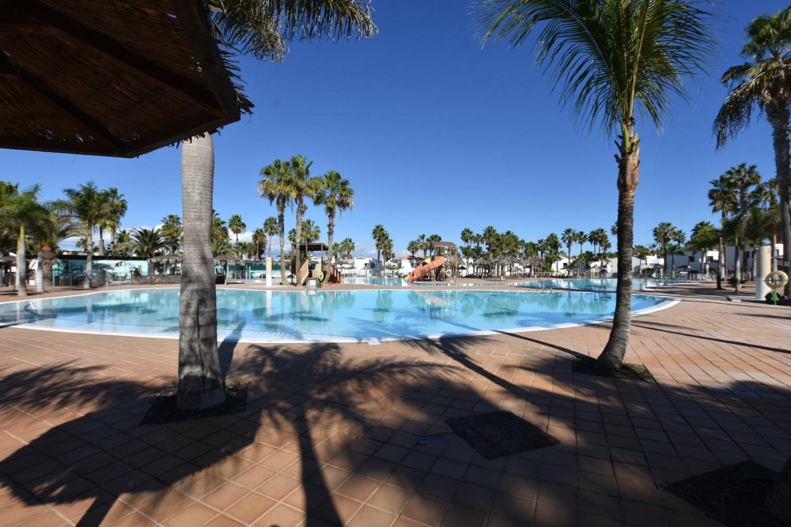 קורלחו Book Jet - Oasis Dunas Apartment Relax & Maxi Pool מראה חיצוני תמונה