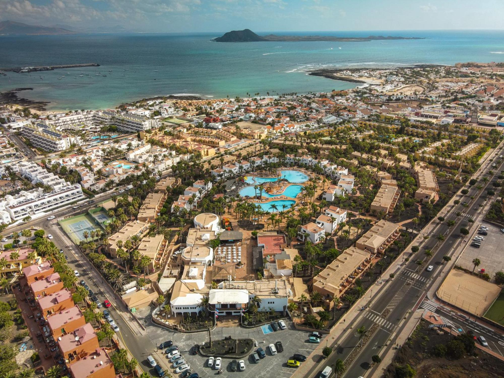 קורלחו Book Jet - Oasis Dunas Apartment Relax & Maxi Pool מראה חיצוני תמונה